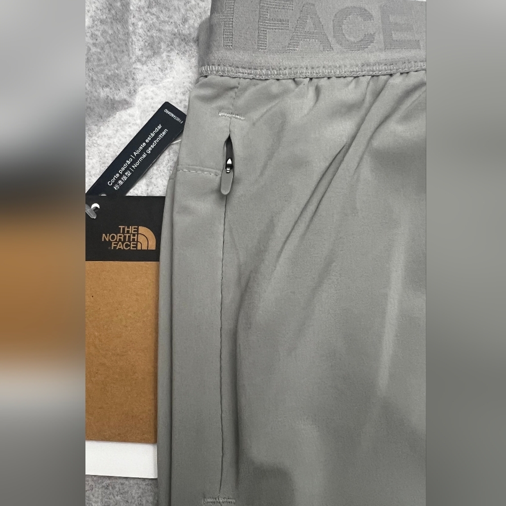 The North Face Women's Wander Shorts Meld Grey - Picture 9 of 10